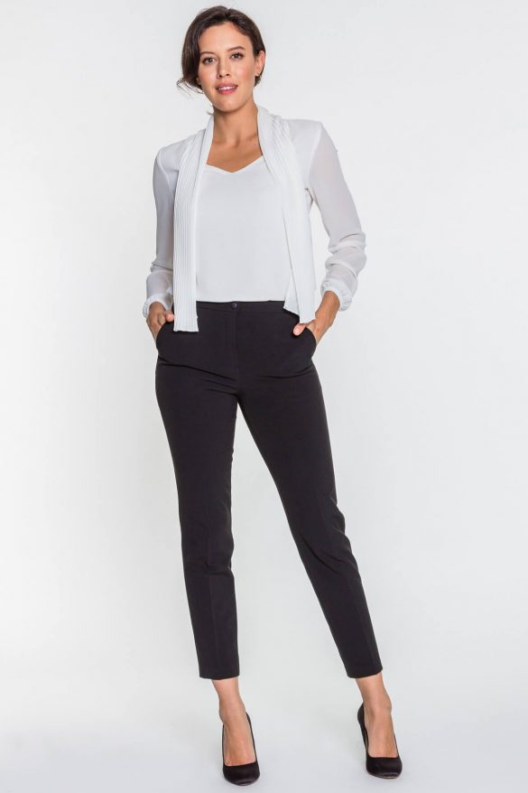 Spodnie cygaretki – ponadczasowy model, który warto mieć w szafie