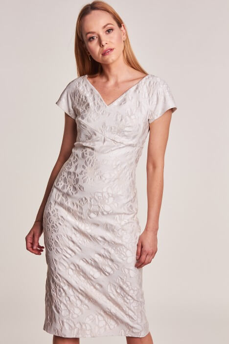 Sukienki midi – symbol mody z lat 60.